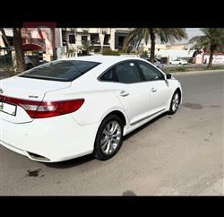 هيونداي أزيرا